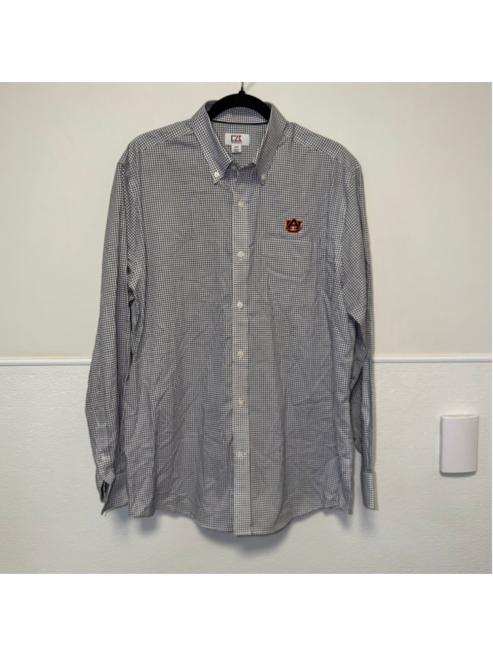 Men's Cutter & Buck Auburn Tigers Button Down Shirt, Size M, White/Blue